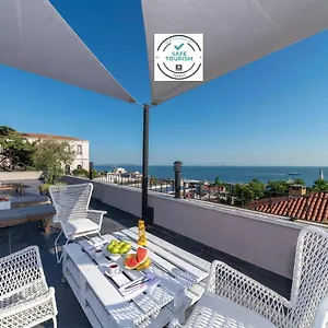 Otel Rumours