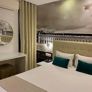 Hotel de apartamente & By ***